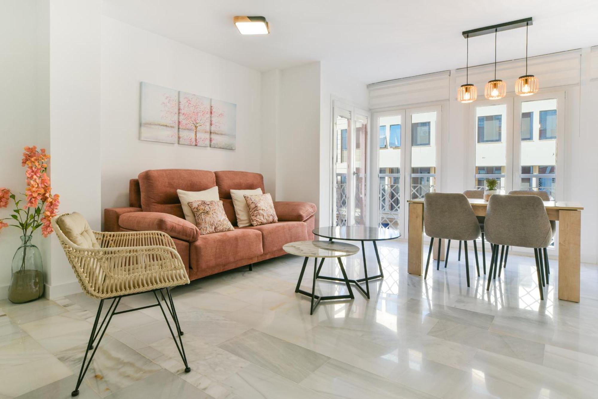 Appartement Magnificent- 2bd 2bth- Center *