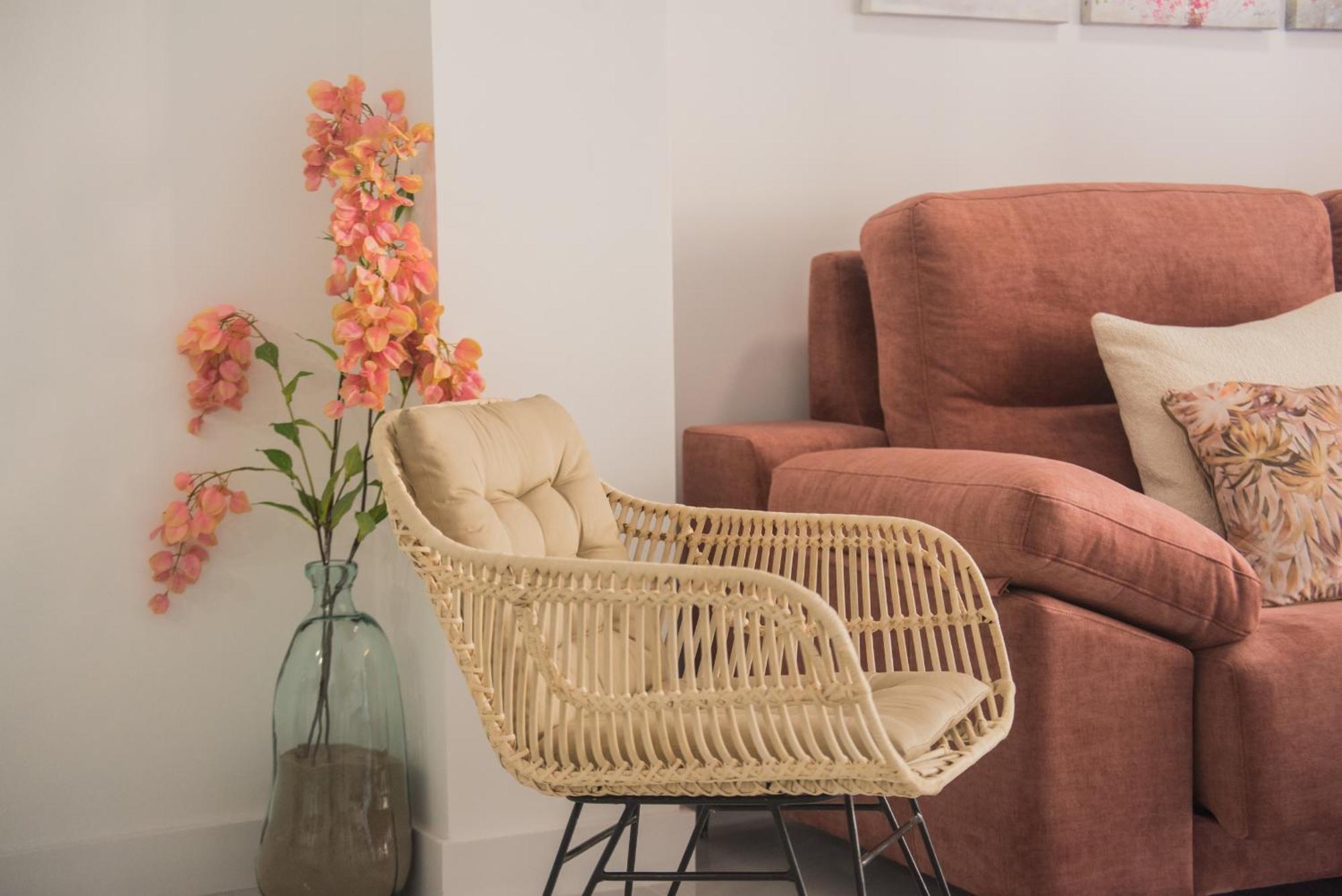 Magnificent- 2bd 2bth- Center Appartement