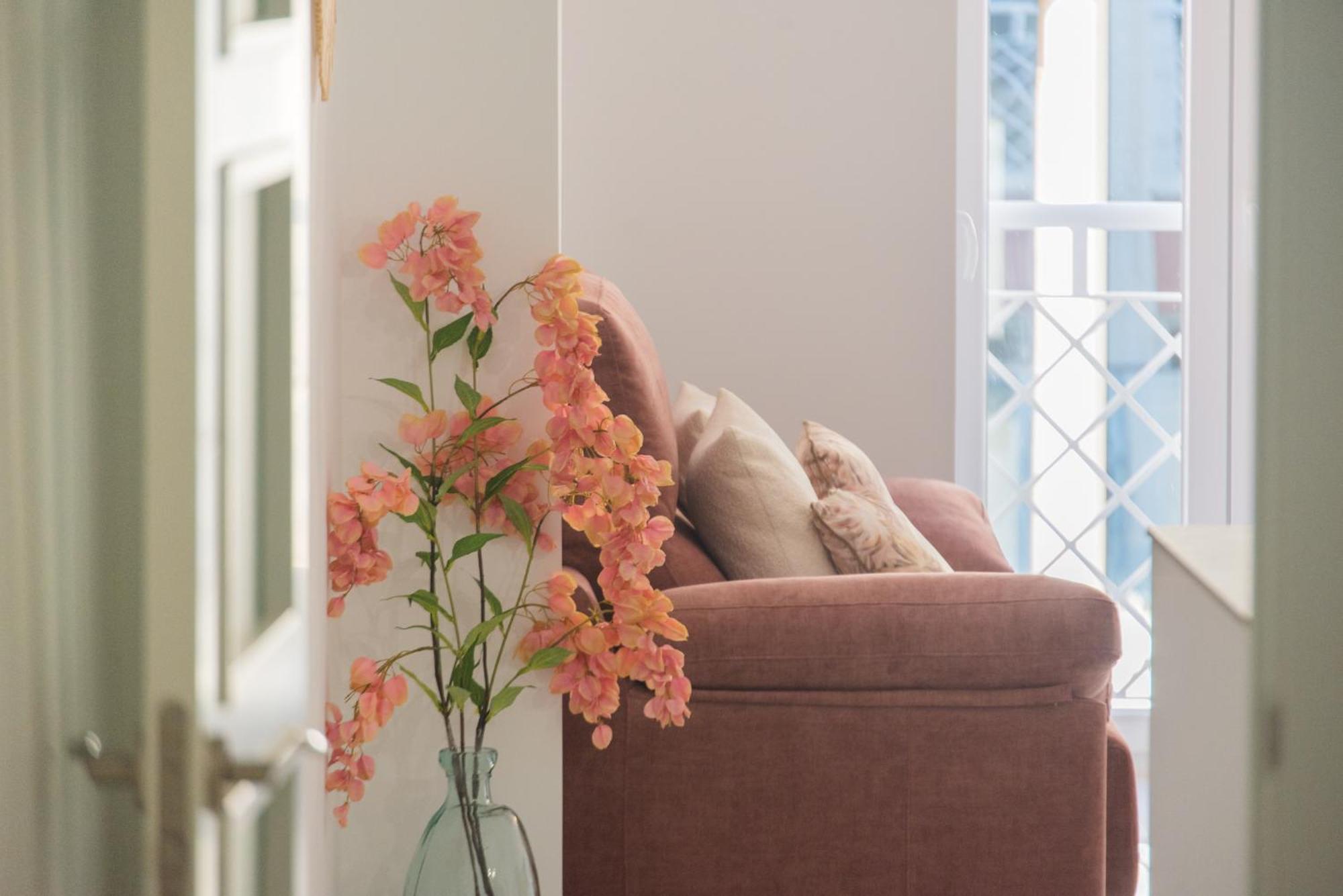 Appartement Magnificent- 2bd 2bth- Center