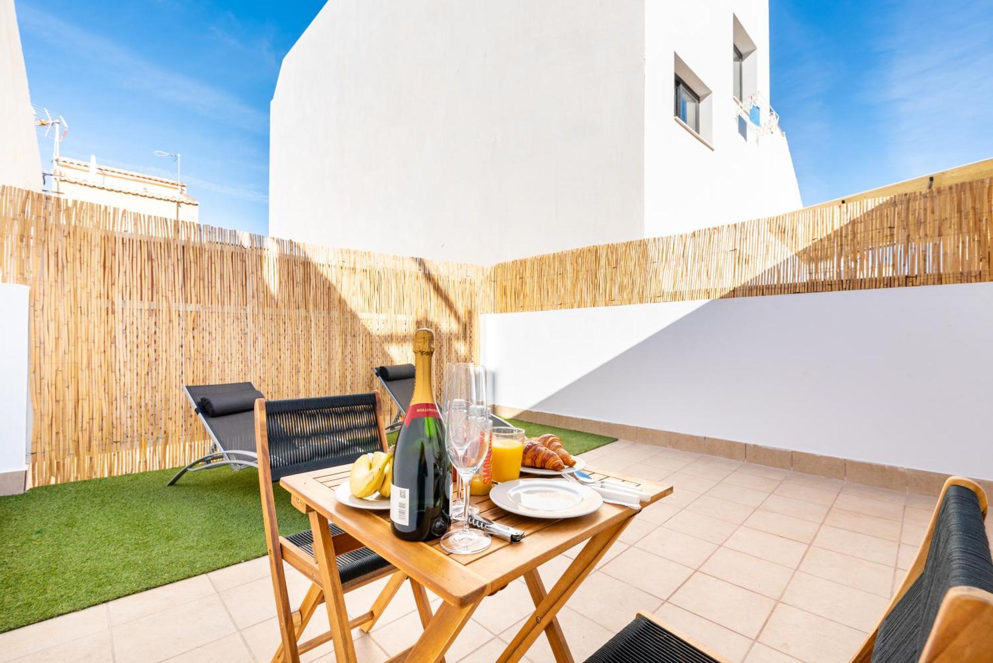 Wintowinrentals Huelin Con Terraza Chill Out Hébergement de vacances Málaga
