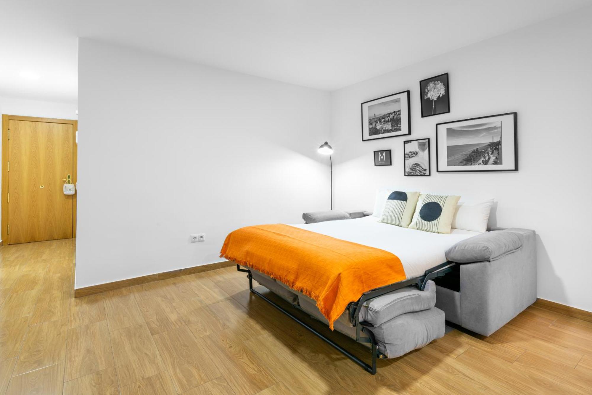 Wintowinrentals Huelin Con Terraza Chill Out Hébergement de vacances *