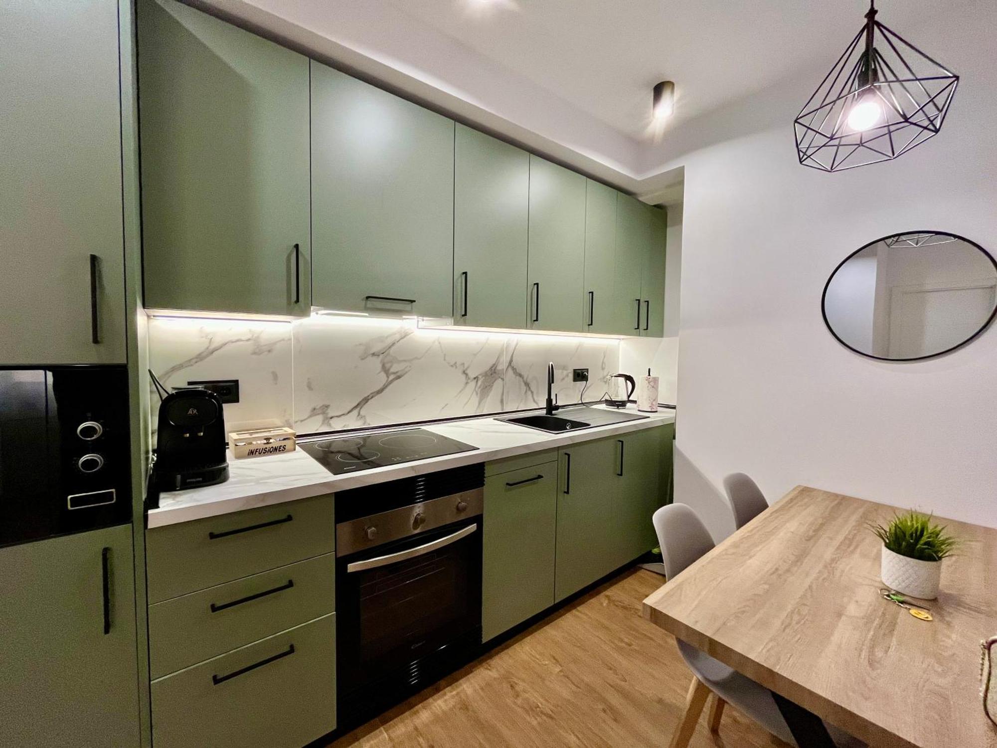 Apartamento Piso Picasso, Modern In The Heart Of *