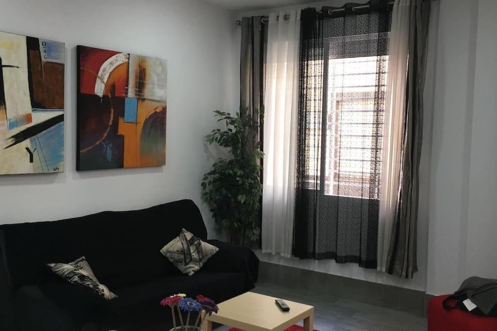 Apartment A, A 3 Minutos De La Estacion De Bus Y Tren *