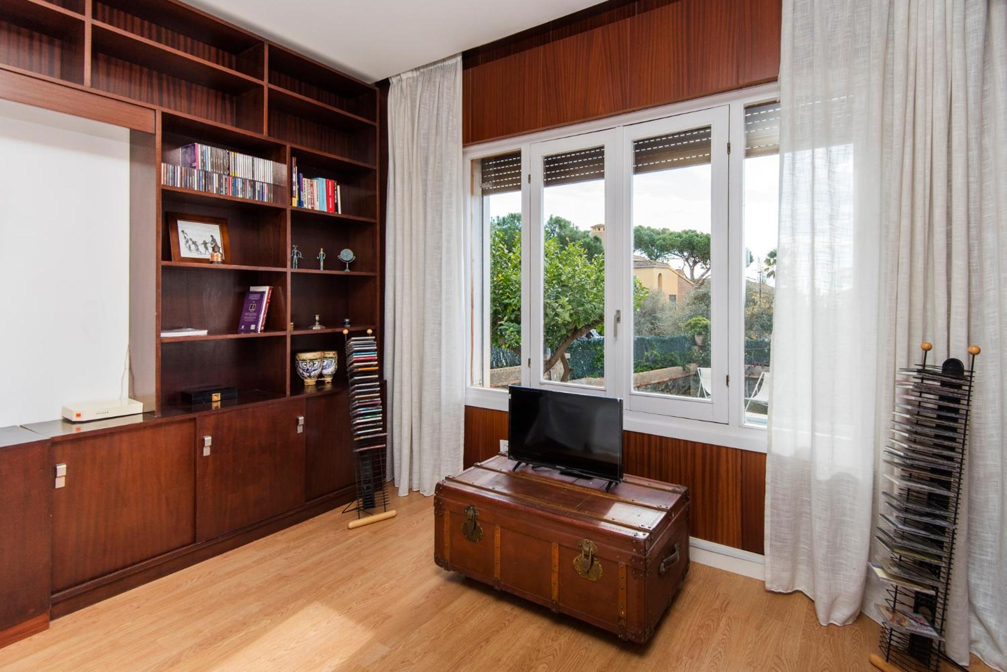 Feriehus Queen Of The Ocean Villa: Stately Style House With Pool