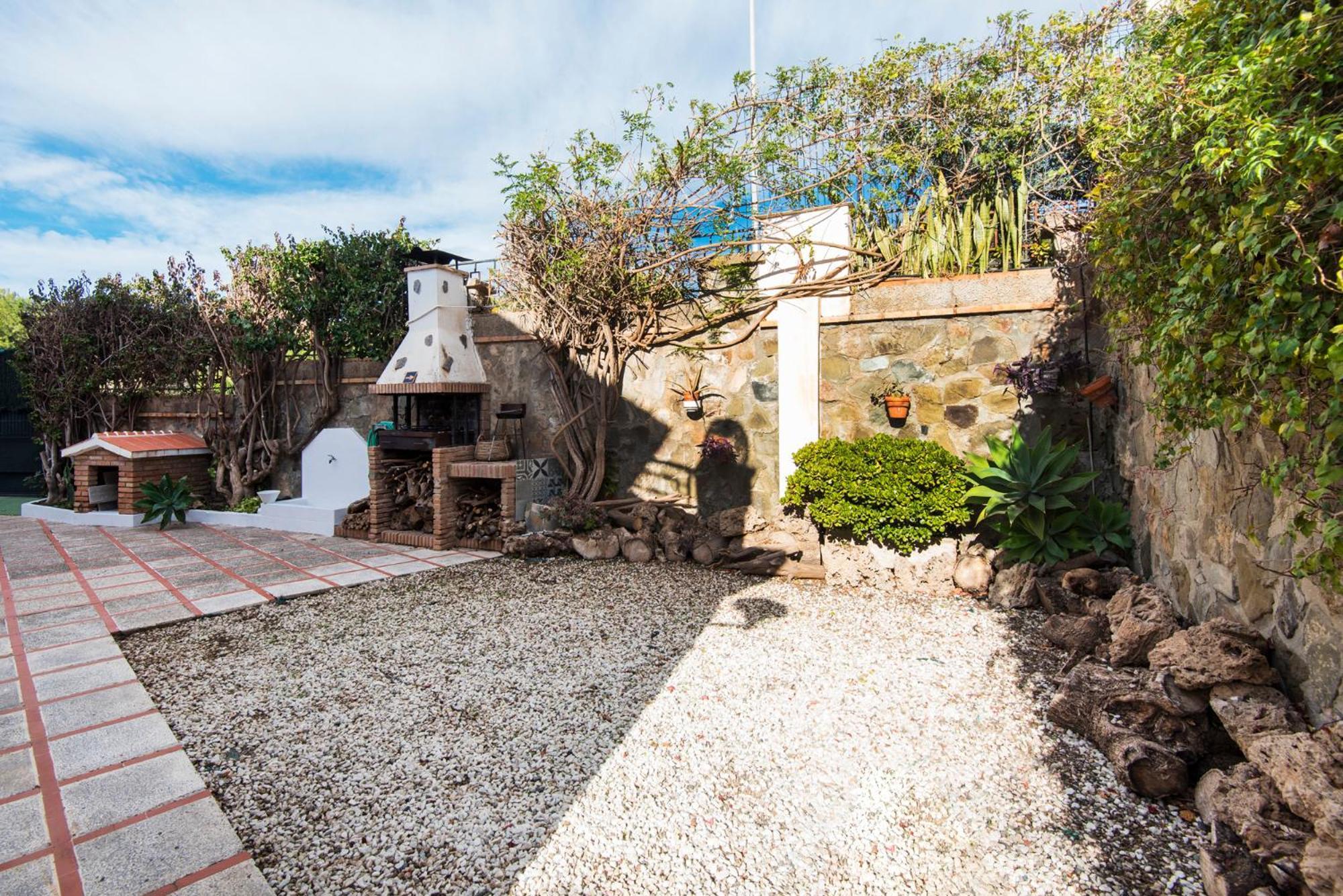 Queen Of The Ocean Villa: Stately Style House With Pool Feriehus Málaga