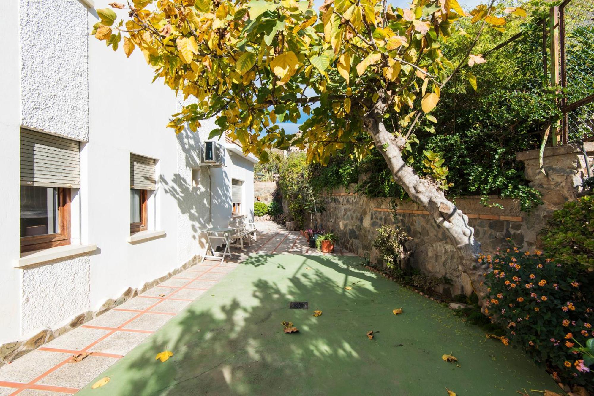 Queen Of The Ocean Villa: Stately Style House With Pool Feriehus Málaga