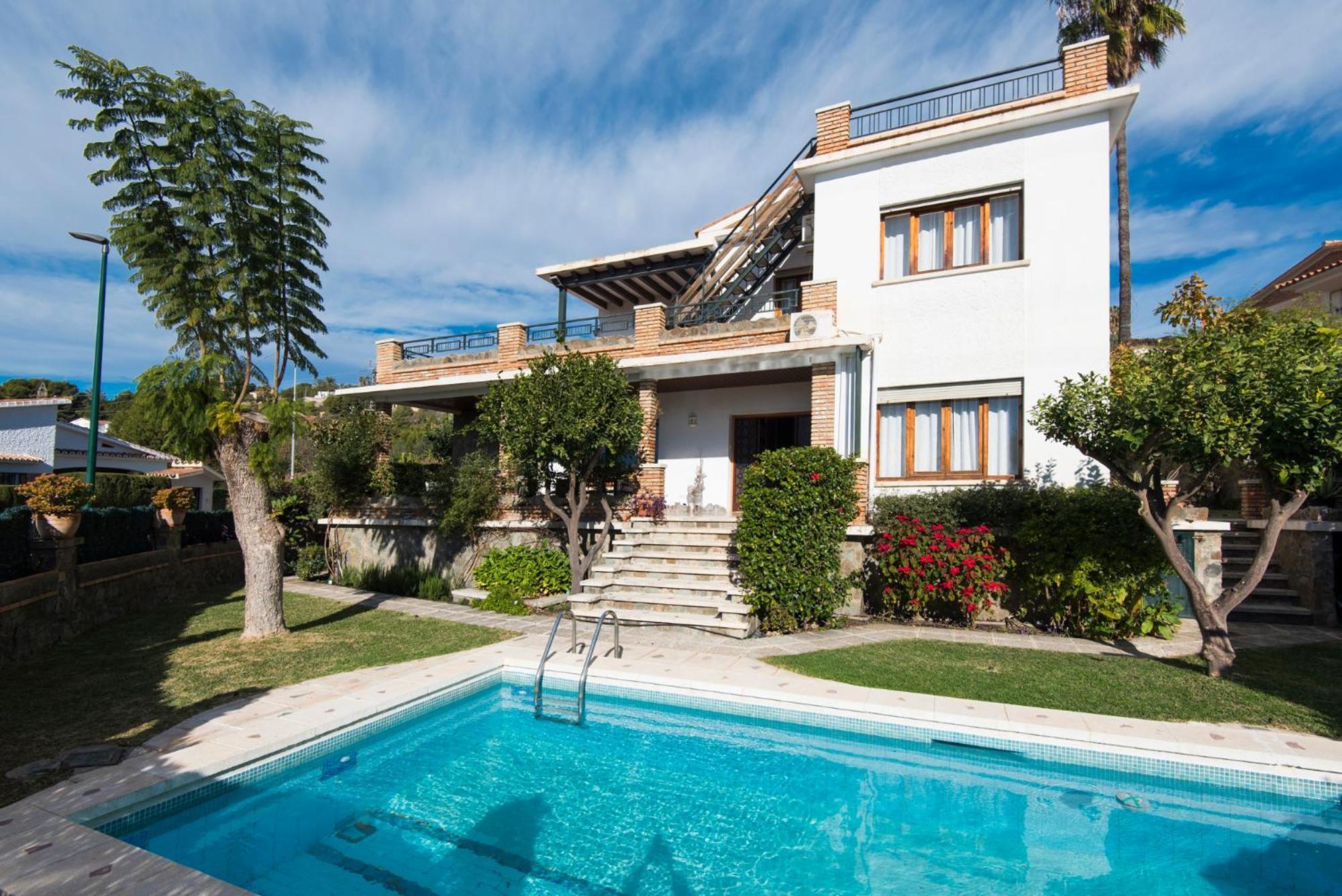 Feriehus Queen Of The Ocean Villa: Stately Style House With Pool *