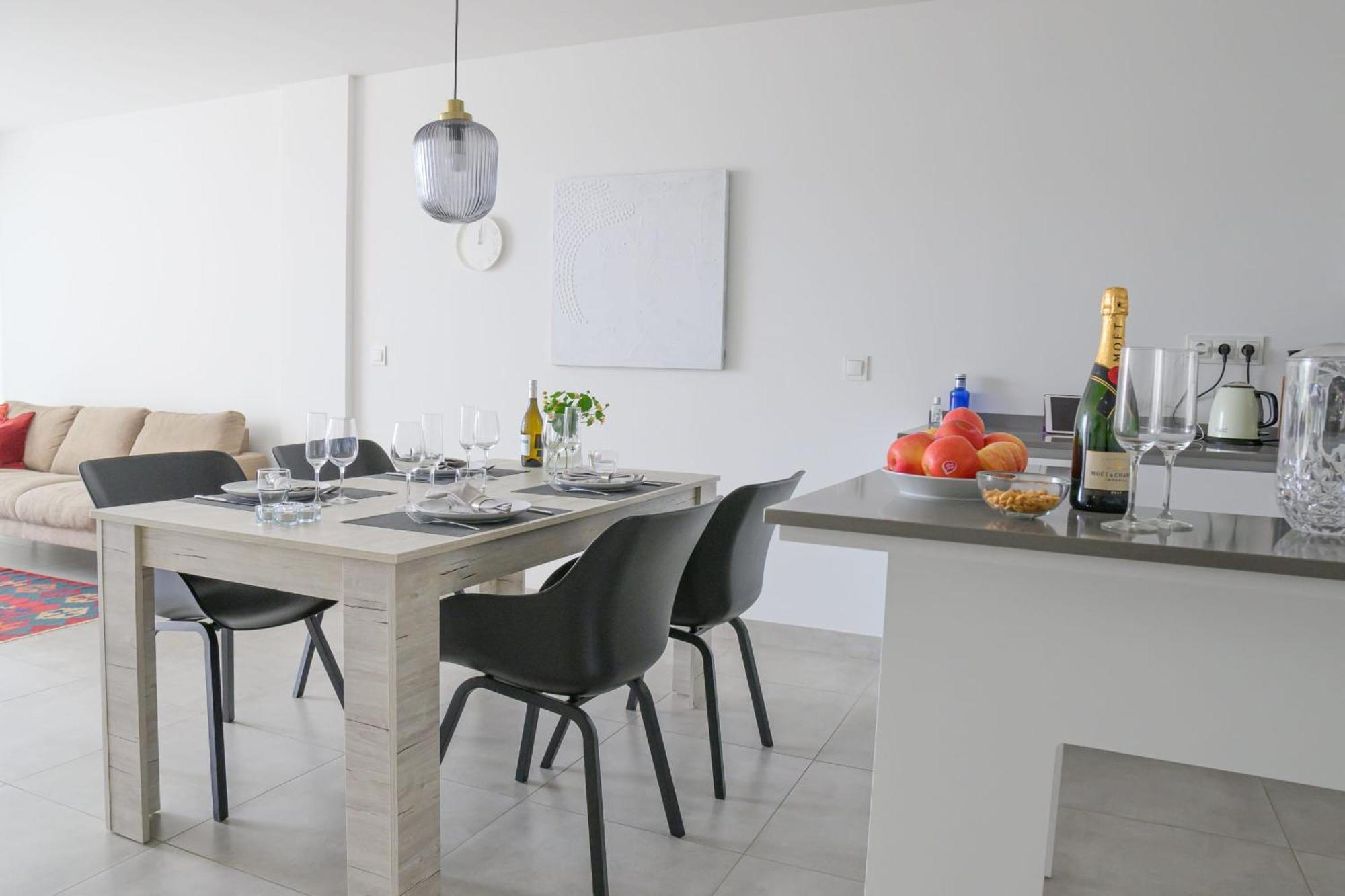 State-of-the-art In La Cala Casa Banderas Málaga