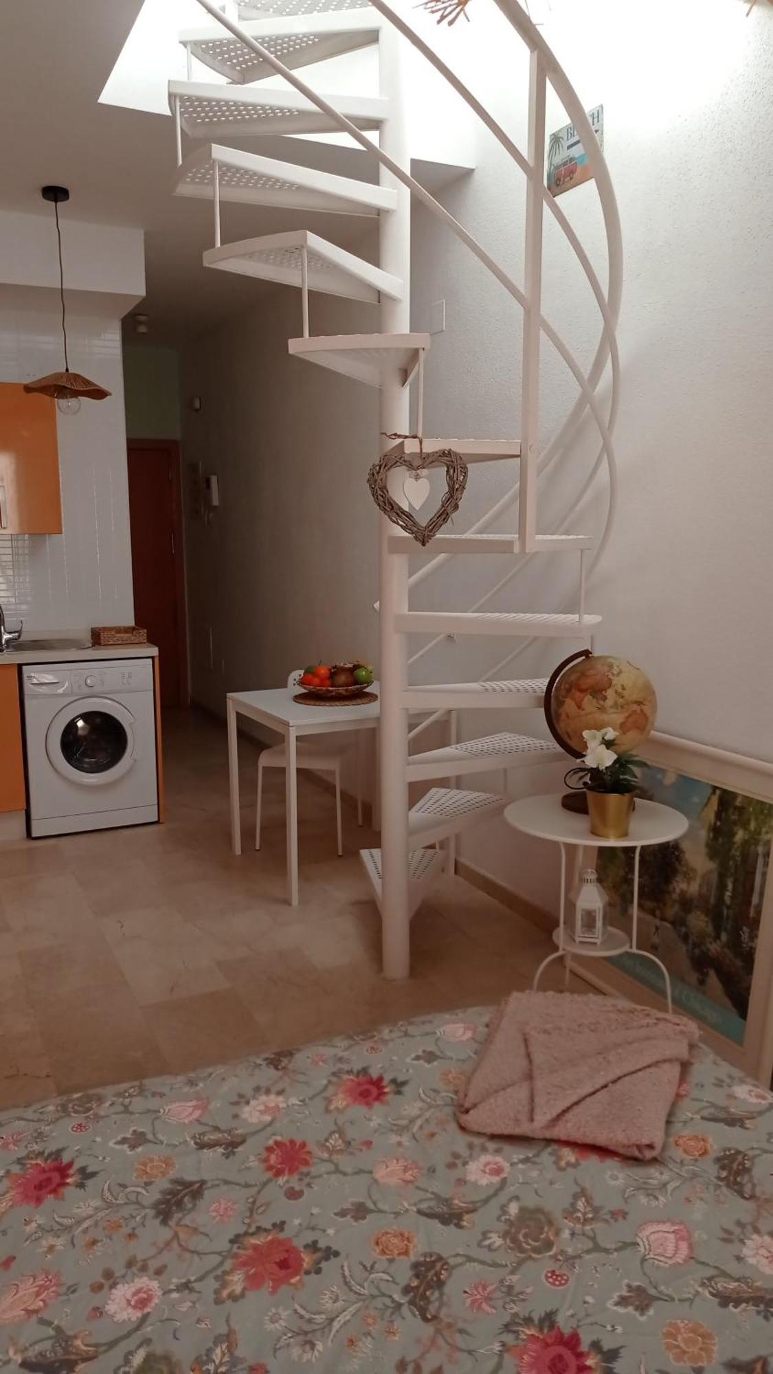 Penthouse With Solarium In The Center Of Malaga-atico Con Solarium En El Centro De Lägenhet *