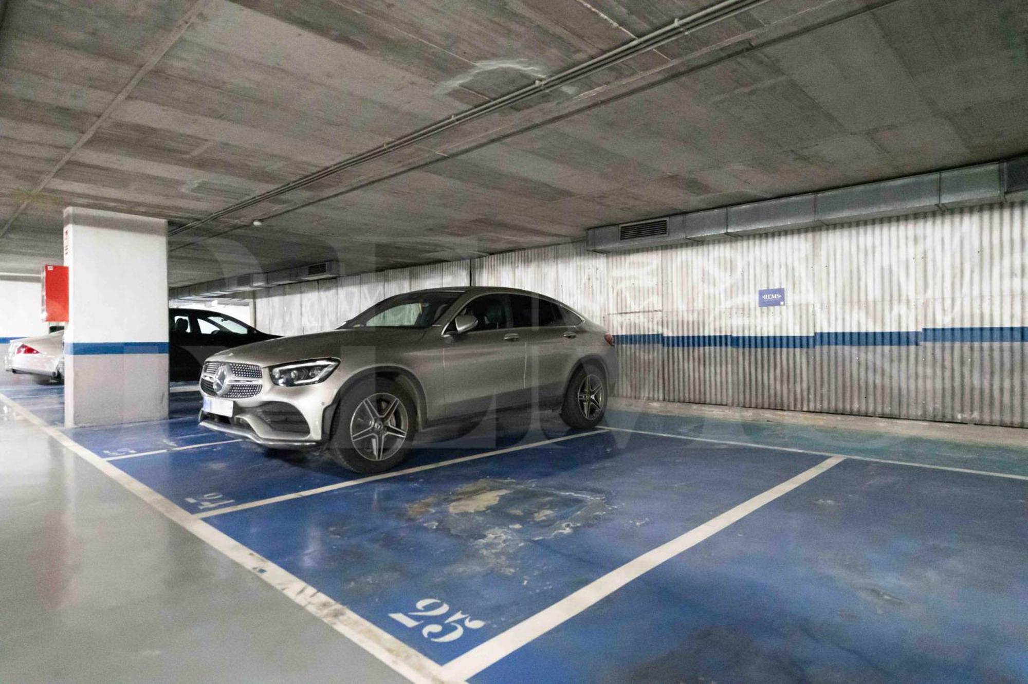 Lejlighed Luxurious In Center With Parking By Rems