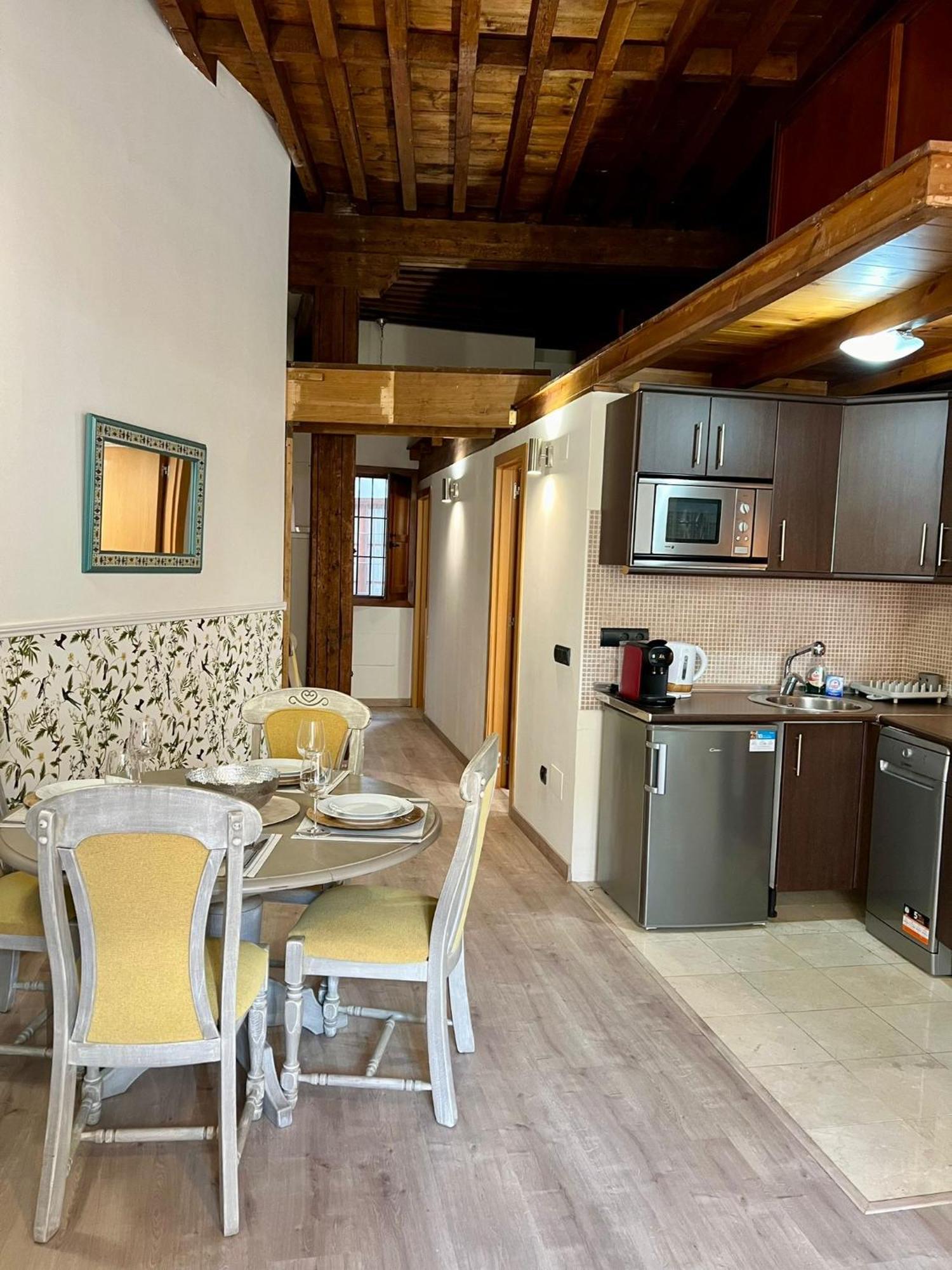 Amazing In Oldtown Calle Carreteria Free Wifi&ac Appartement *