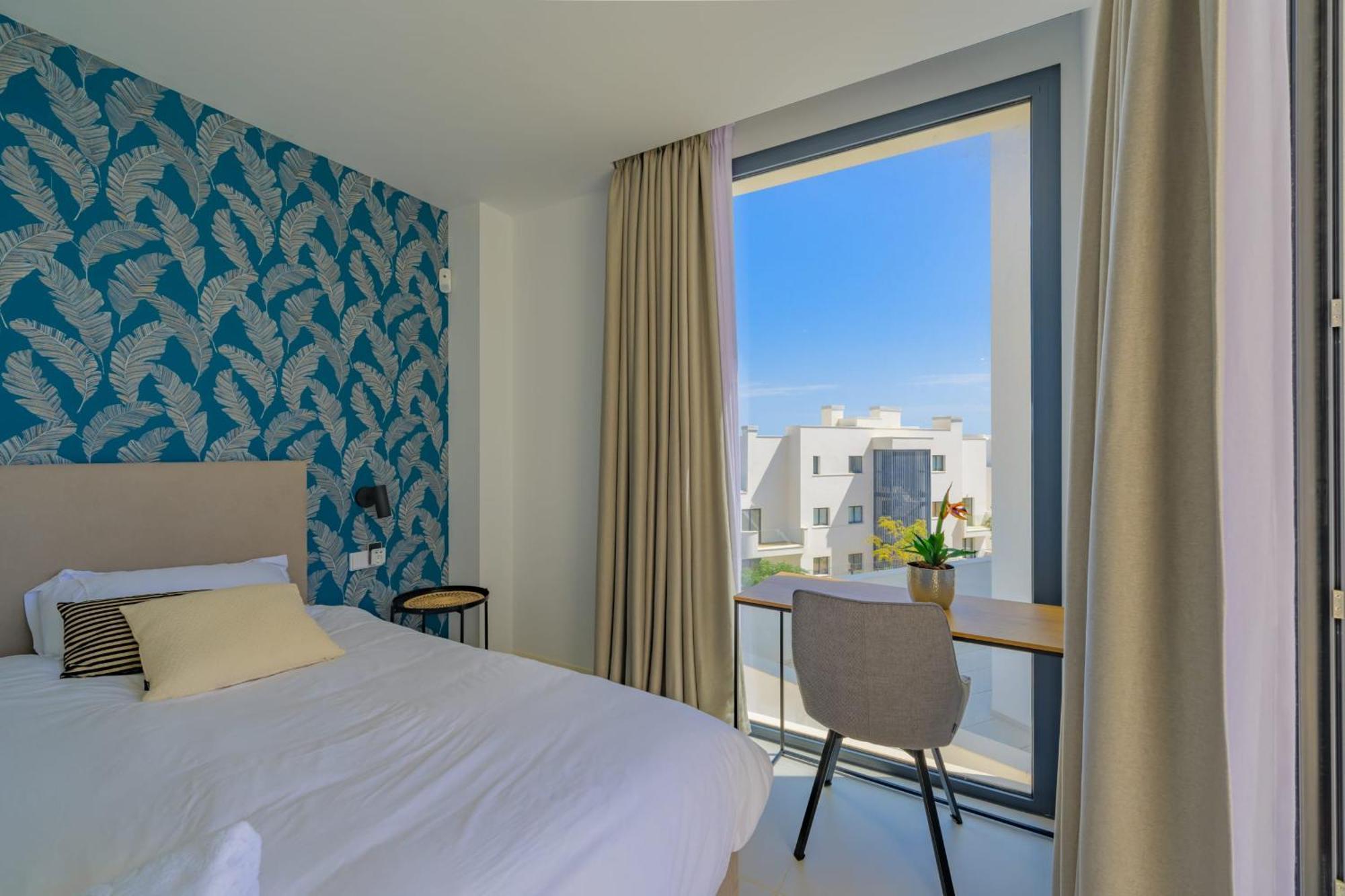 Amazing 3 Bedroom With Seaviews In Higueron * Málaga