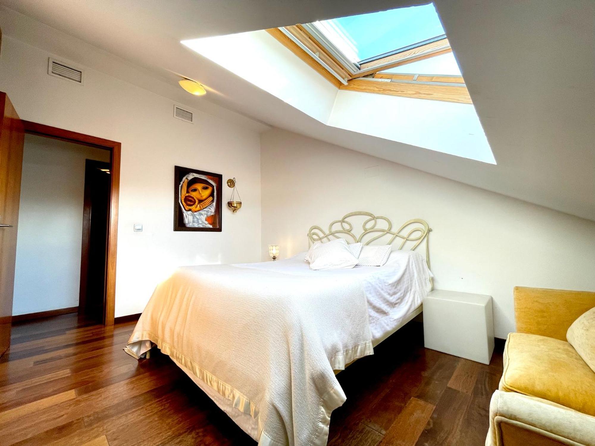 Atico En Plaza De La Constitucion 3 Bedrooms Appartement