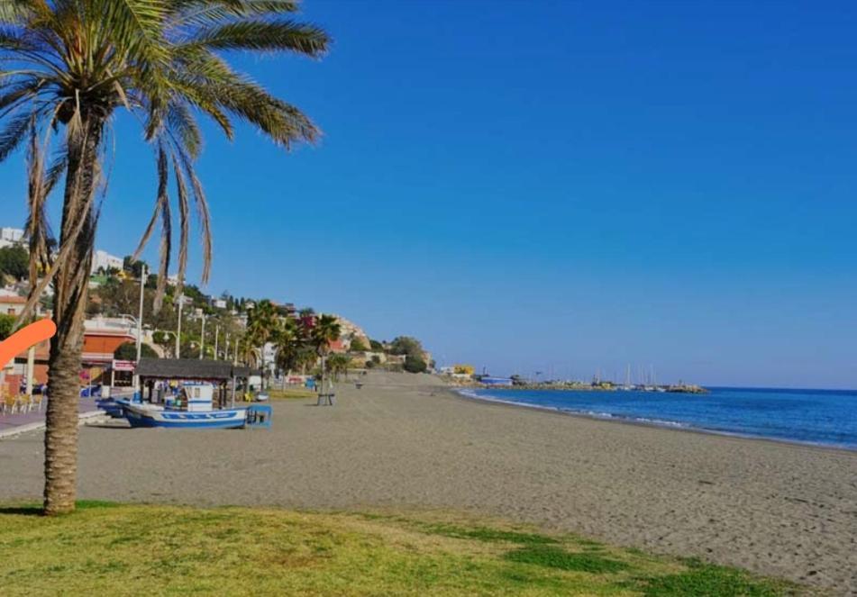 El Bambu Cerca Del Mar Apartment Malaga