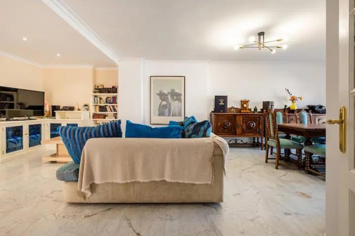 Apartamento Precioso Con Patio Málaga