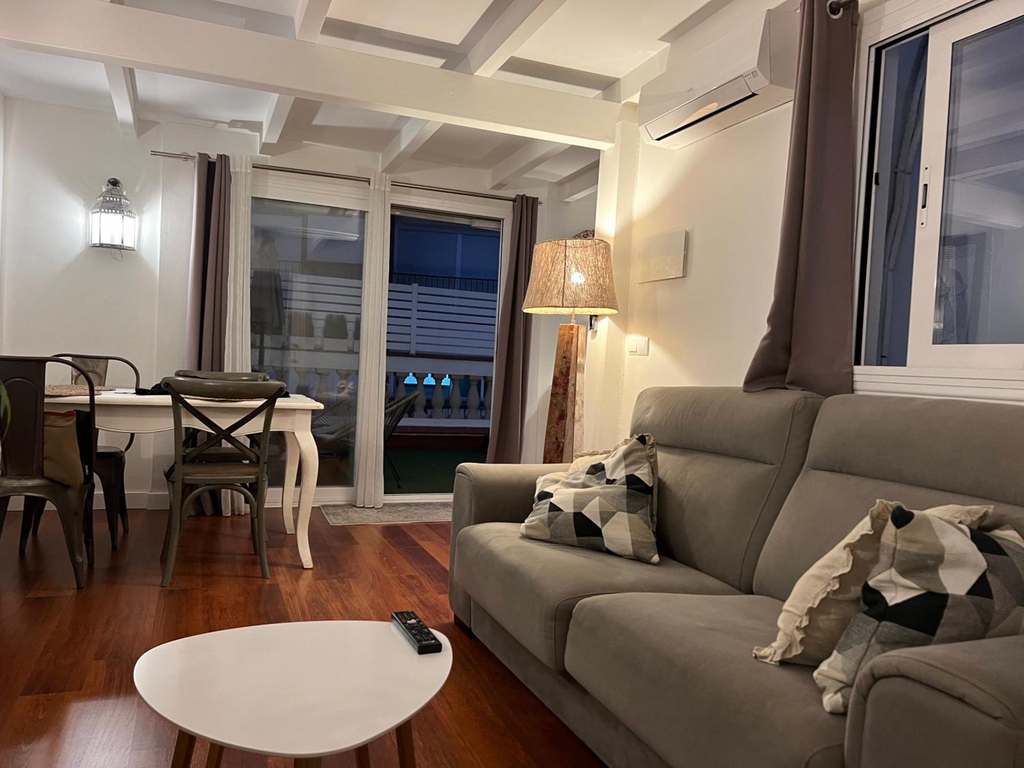 Fantastic Penthouse Center *