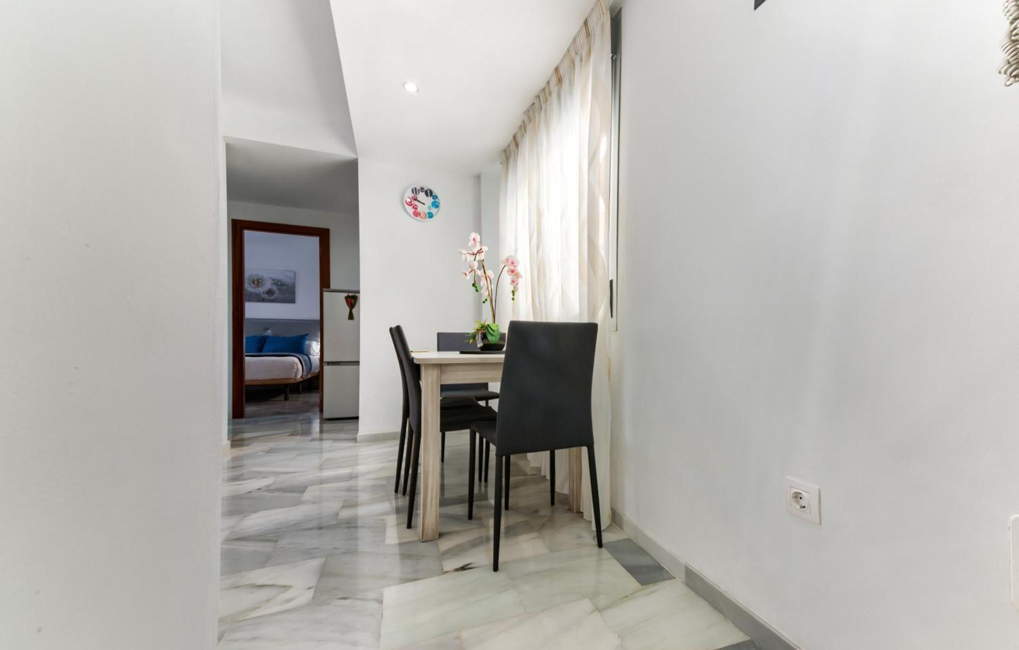 Apartamento Holidays2malaga Train Station Area *