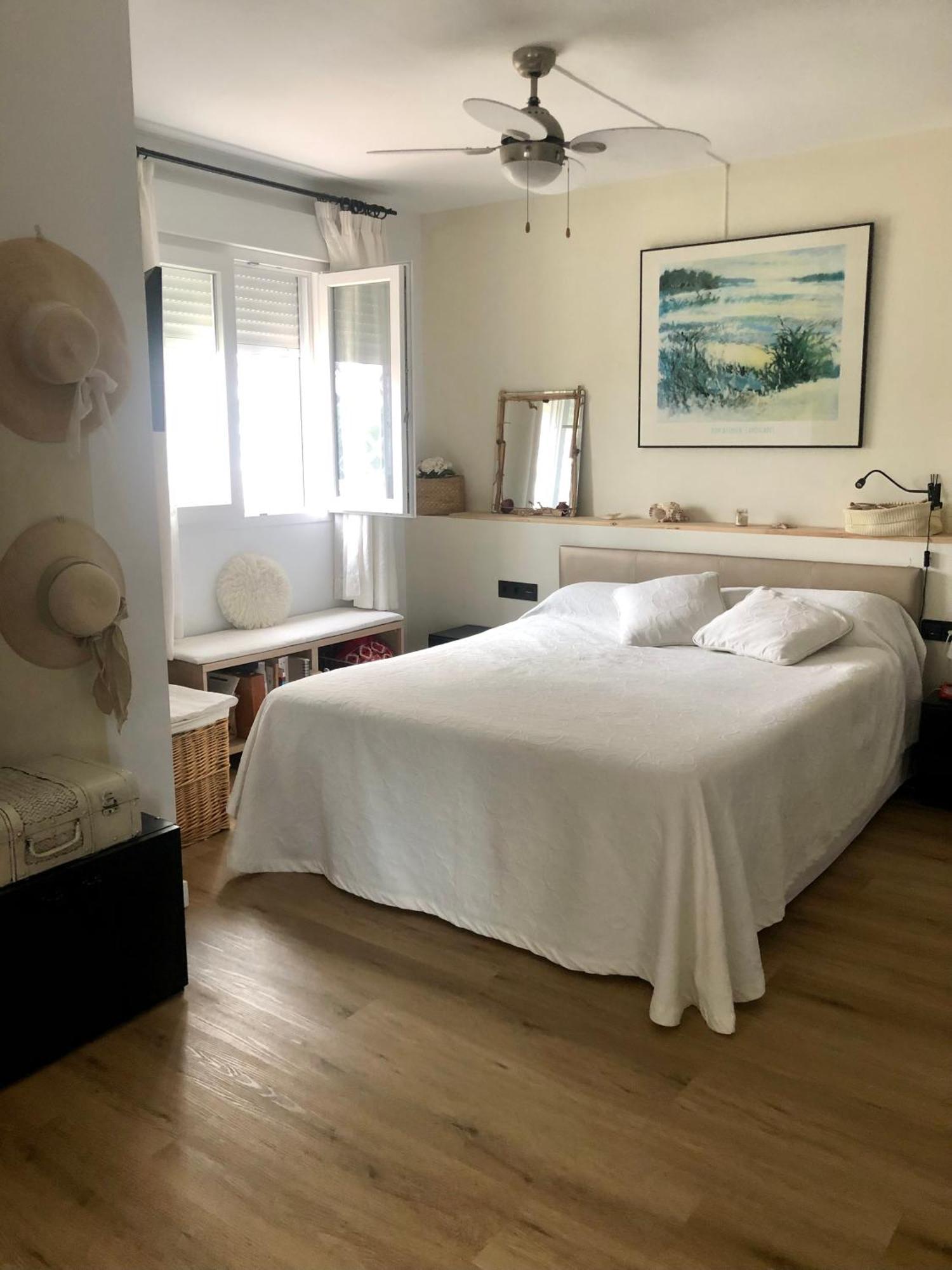 Homestay Con Smart Tv En Piso Compartido Con Bano Privado O Compartido Sol *