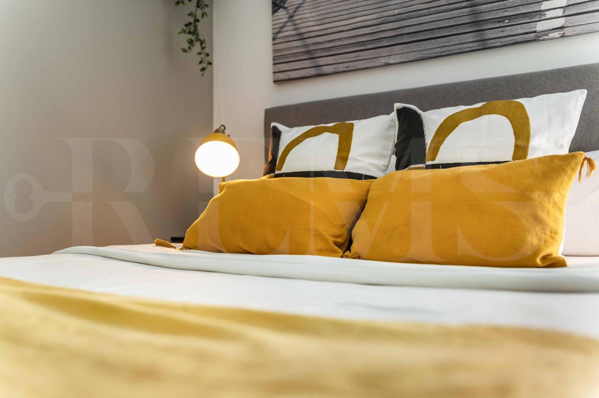 Modern With Private Rooftop Terrace By Rems Leilighet *