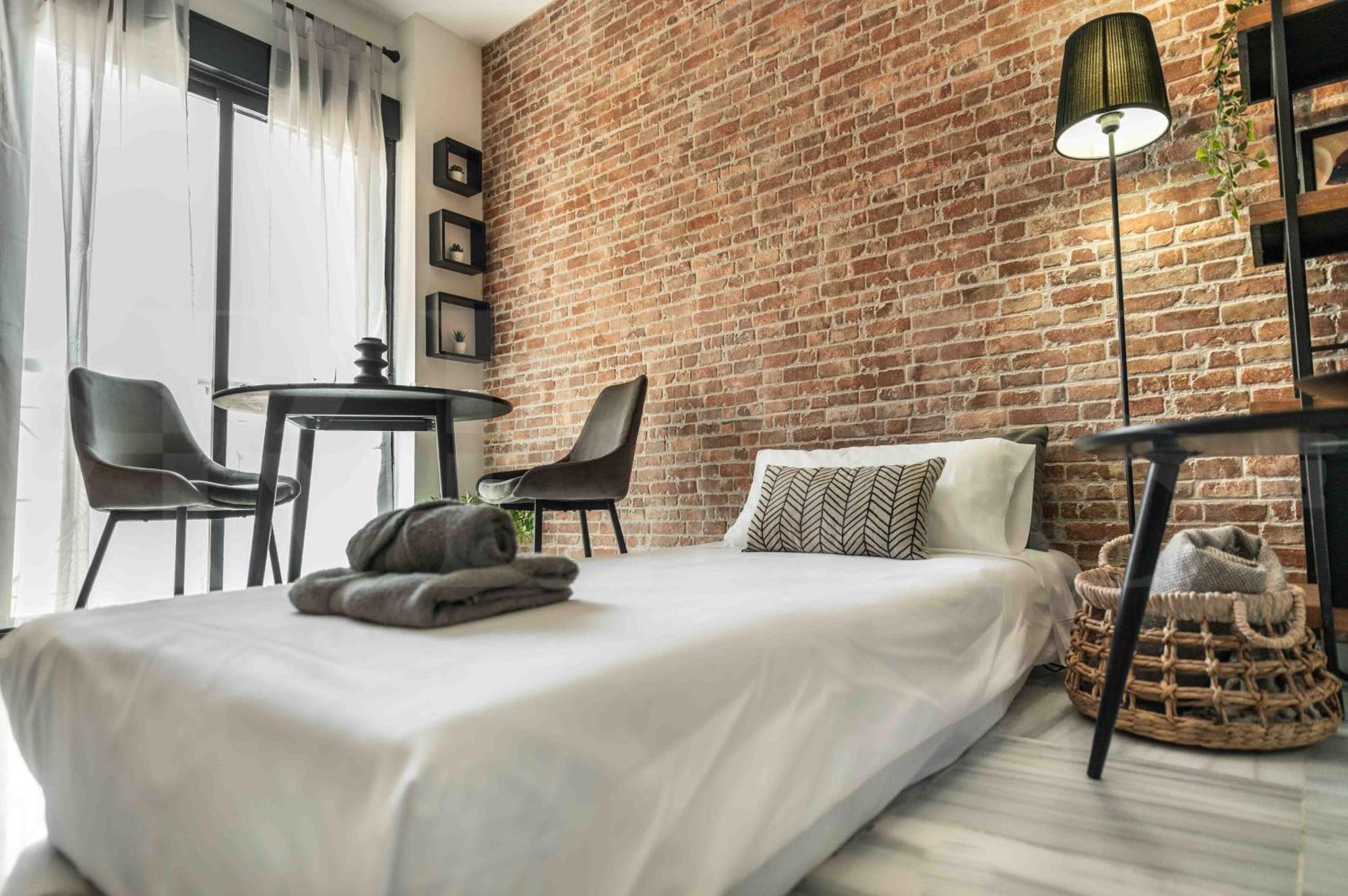 Modern With Private Rooftop Terrace By Rems