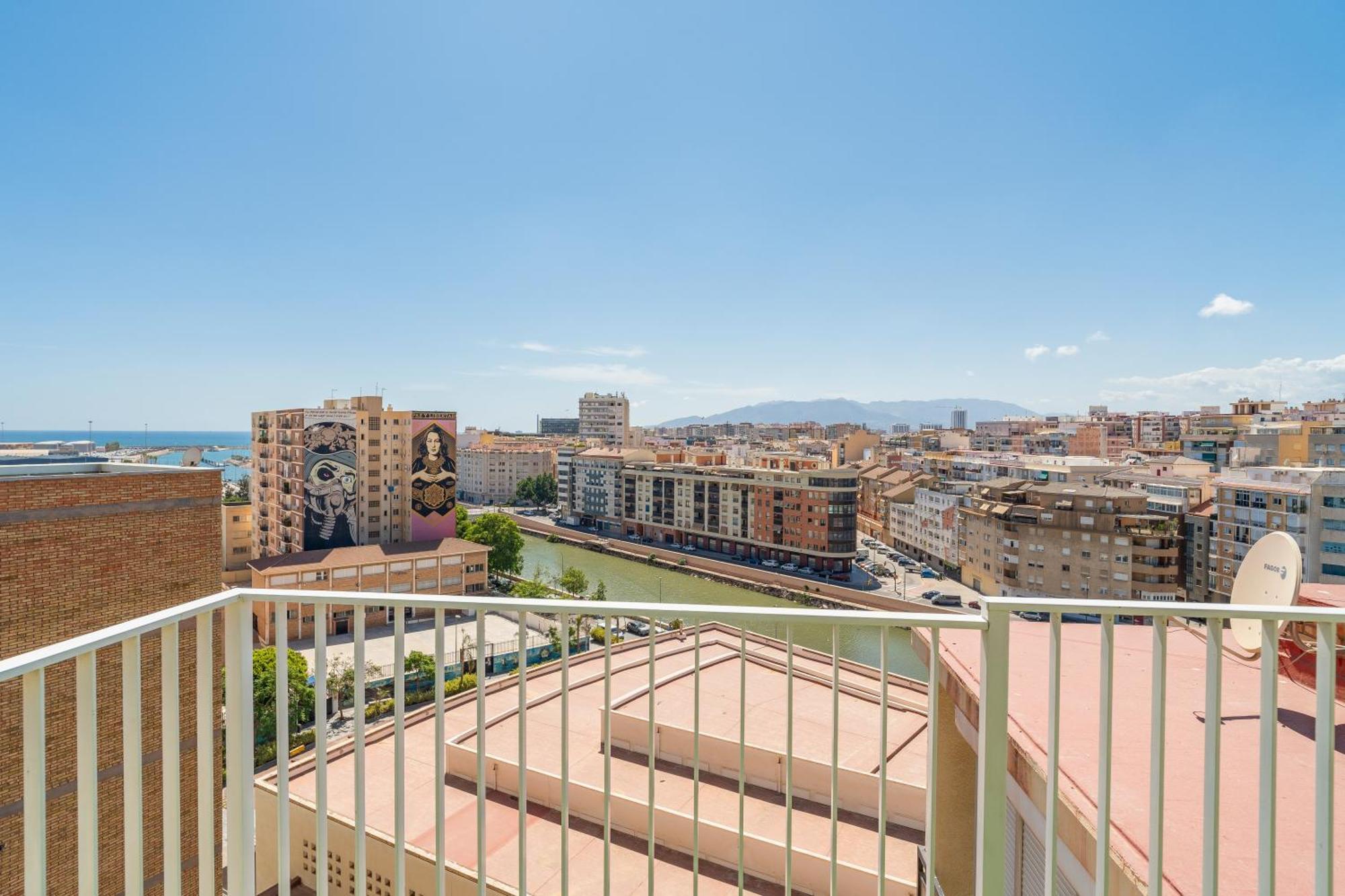 Sea Views Penthouse Center