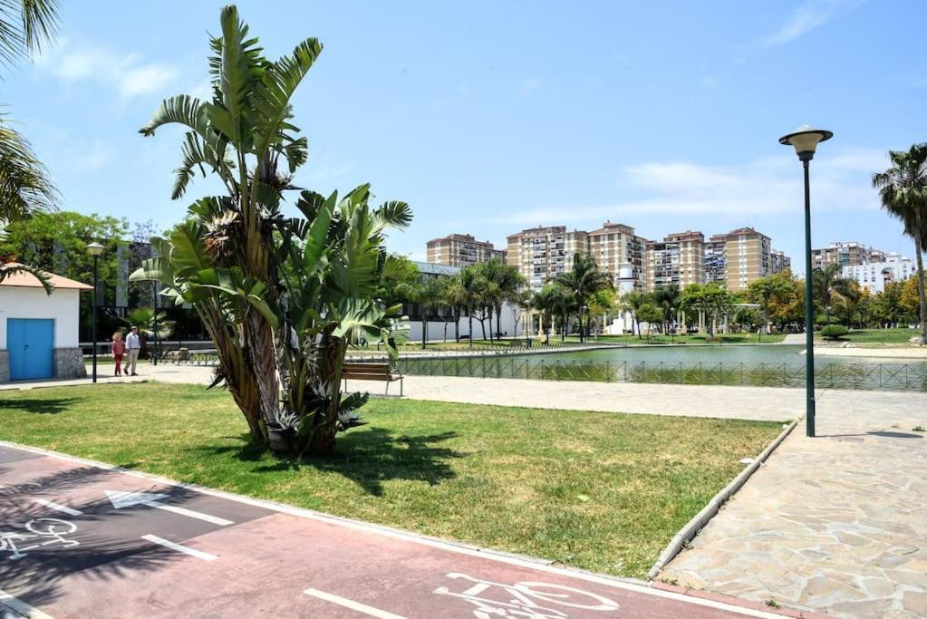 Apartamento Junto Estación Tren Y La Playa, Garaje Incluido Málaga