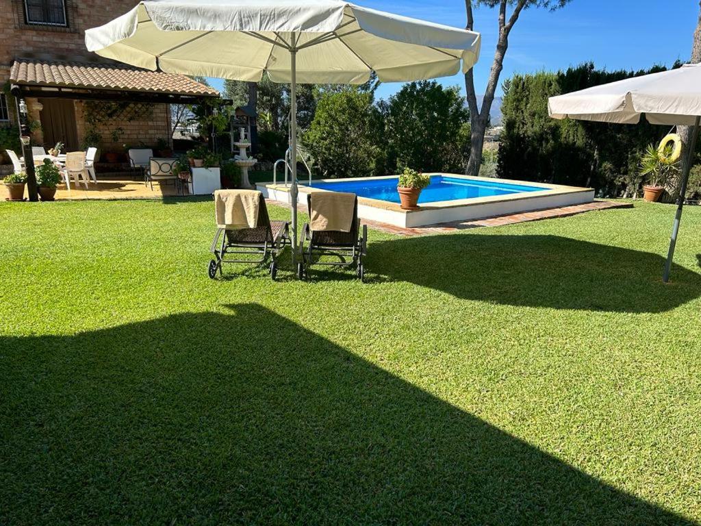 Cupiana Piscina Privada * Málaga