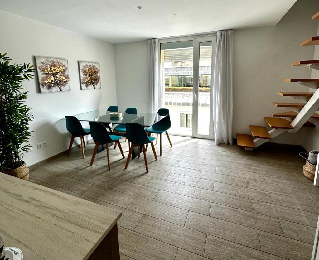 Dobo Homes - Sl4 *
