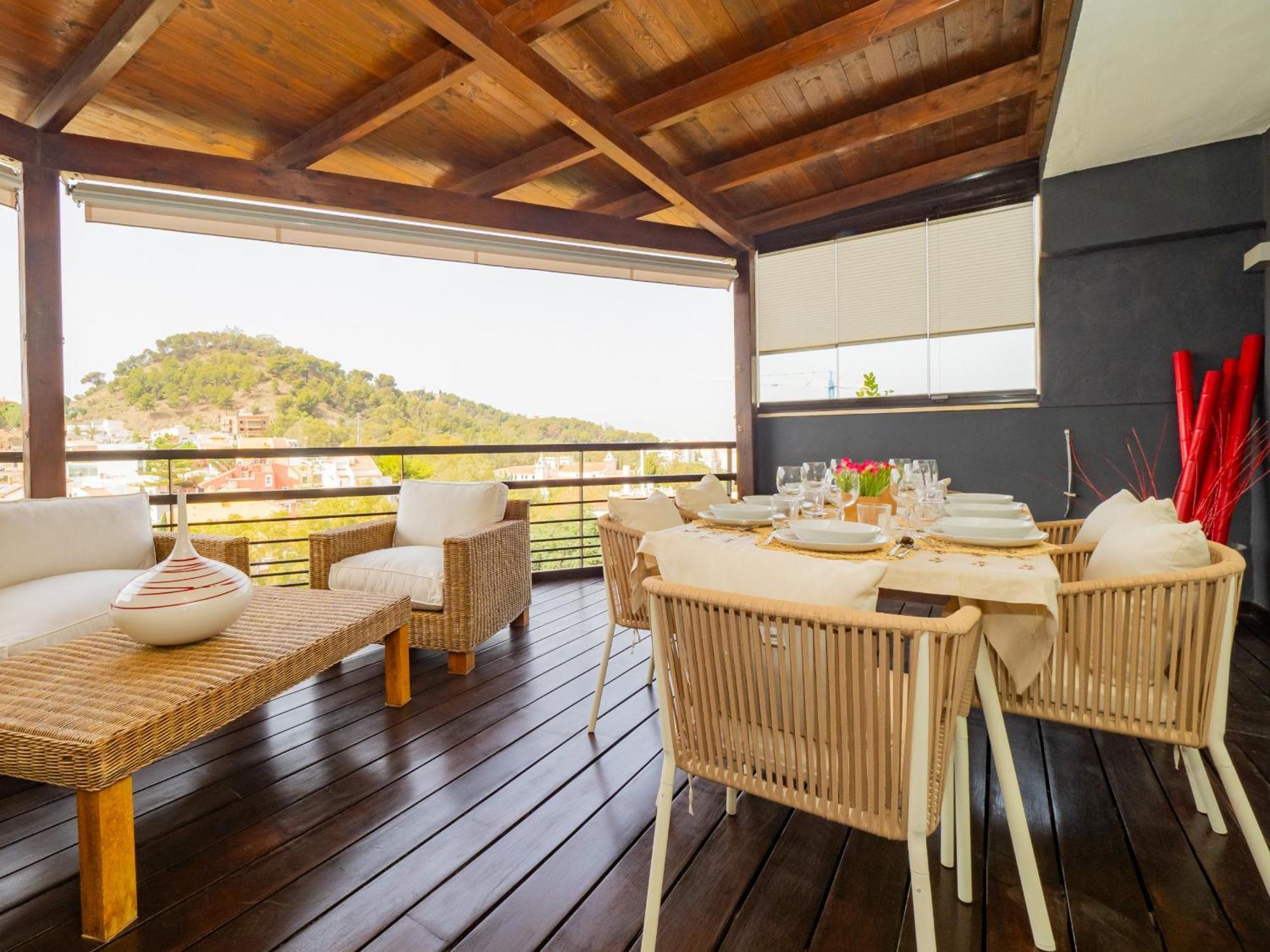 Cubo's Gibralfaro Townhouse *