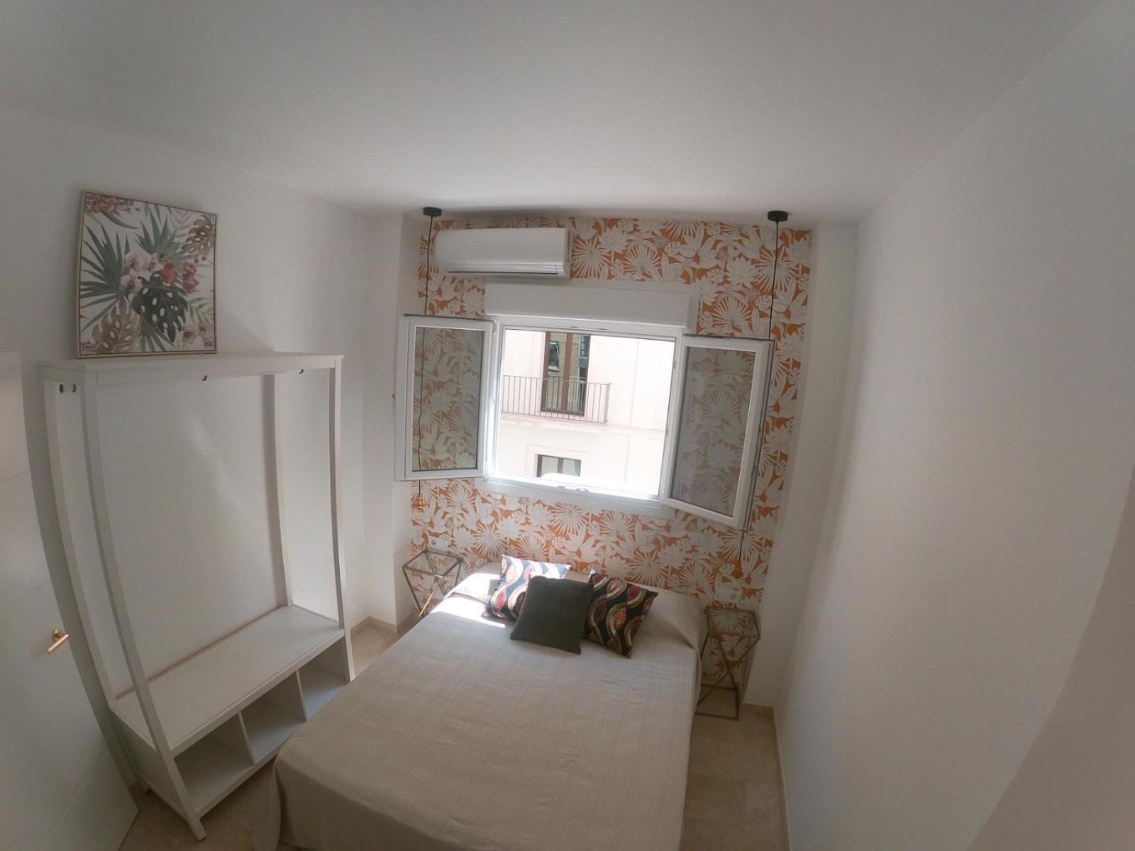 Apartamento New Picasso Plaza - *