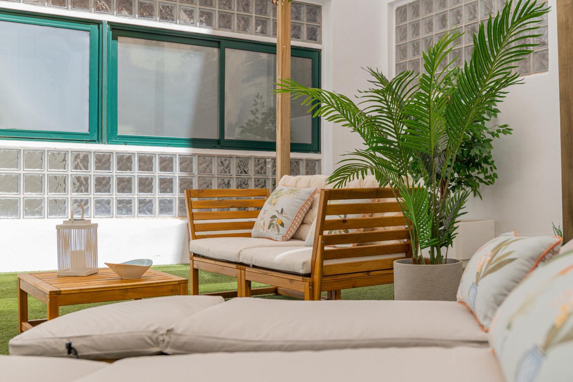 C30 Deluxe Studio With Terrace Into Cathedral Square Apartment Malaga