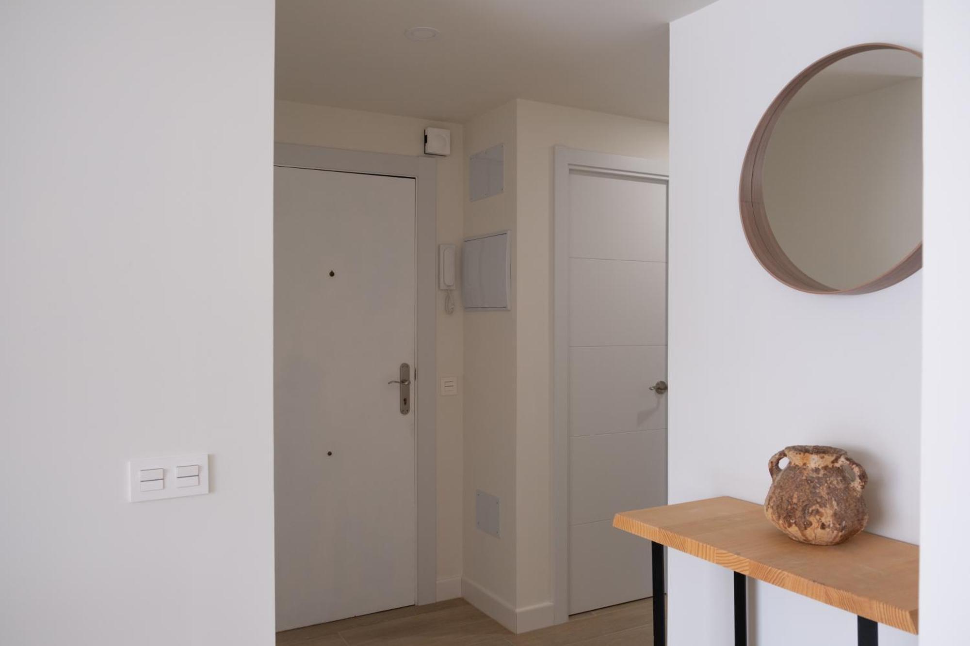 Victoria's Modern And Cosy 2 Bedroom Lejlighed