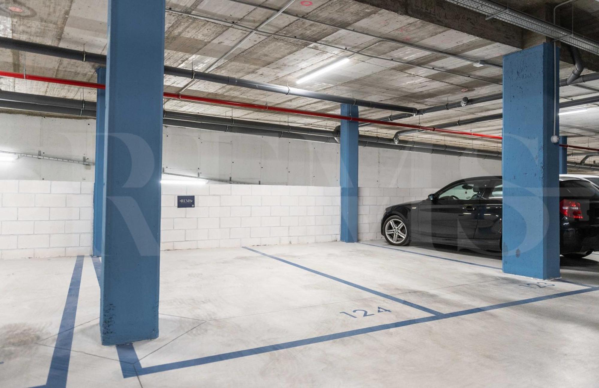 Apartamento With Parking, Gym & Terrace By Rems