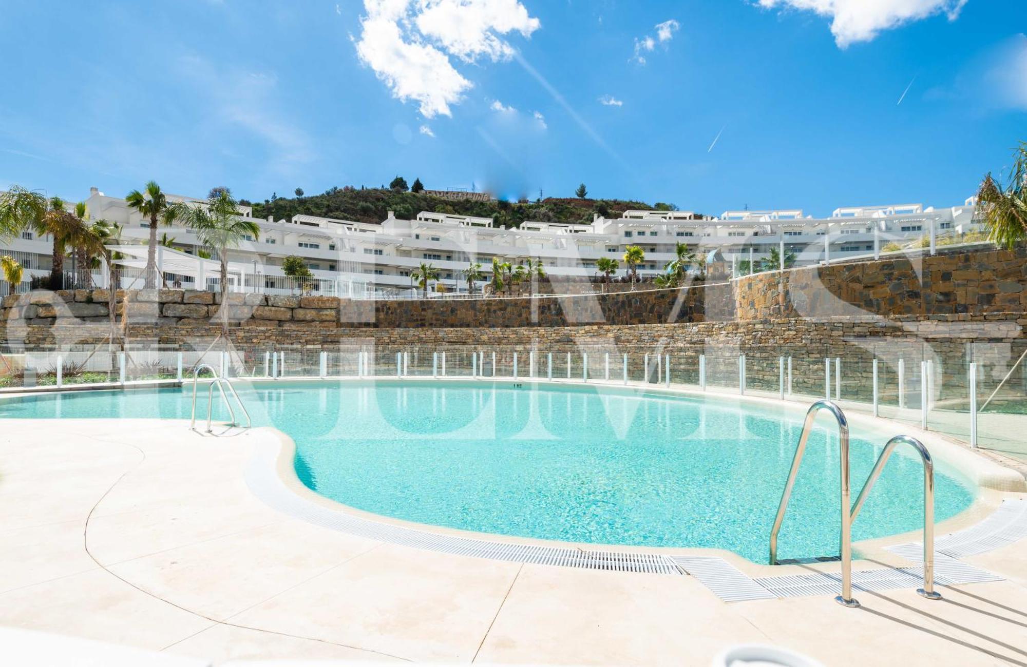 With Parking, Gym & Terrace By Rems Apartamento *