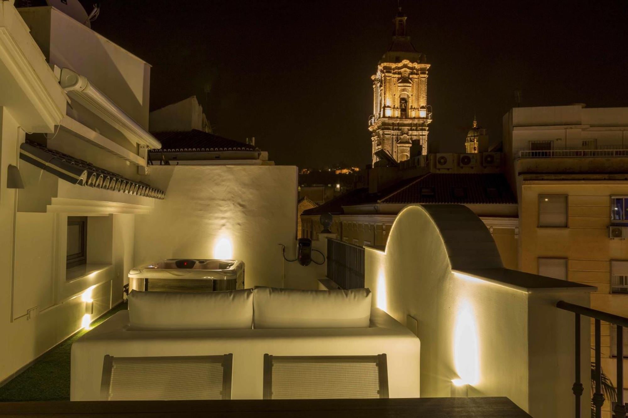 The Clock House Luxury Urban Apart-hotel