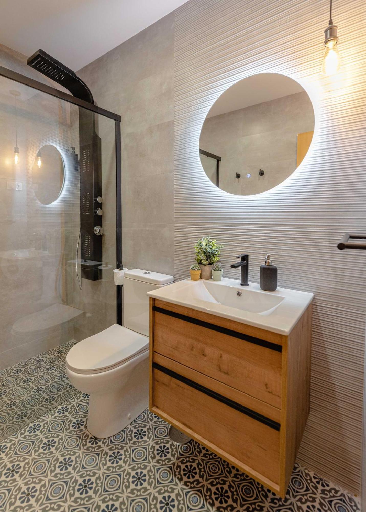 Apartamento Rooftop & Private Jacuzzi In The Center By Rems