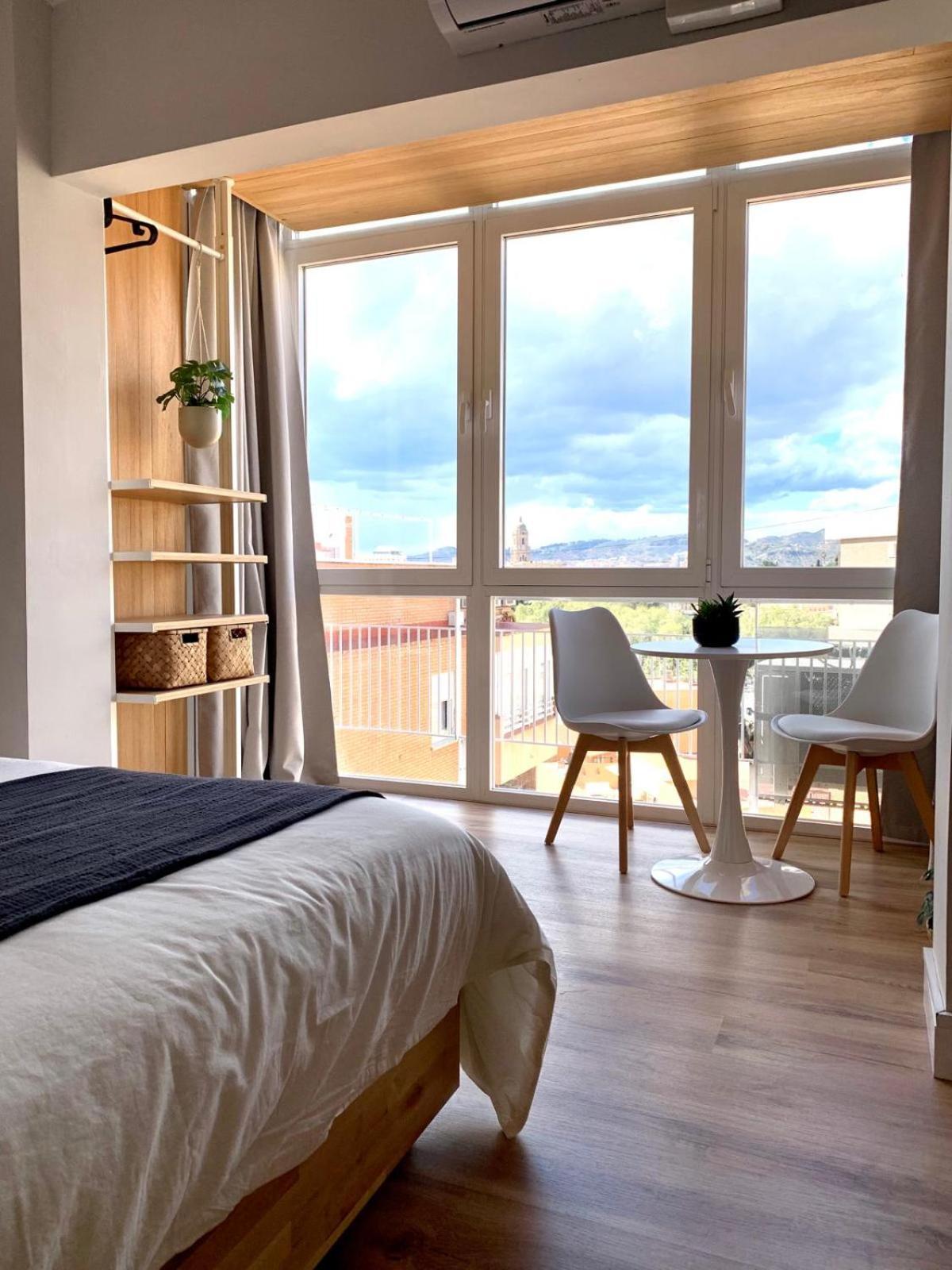 Estudio En Playa La Malagueta * Málaga