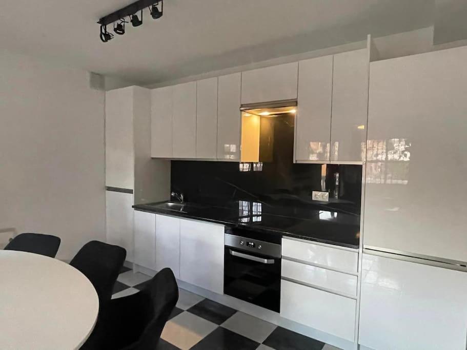 Prachtig 4/10 Pers. Mijas/fuengirola Appartement