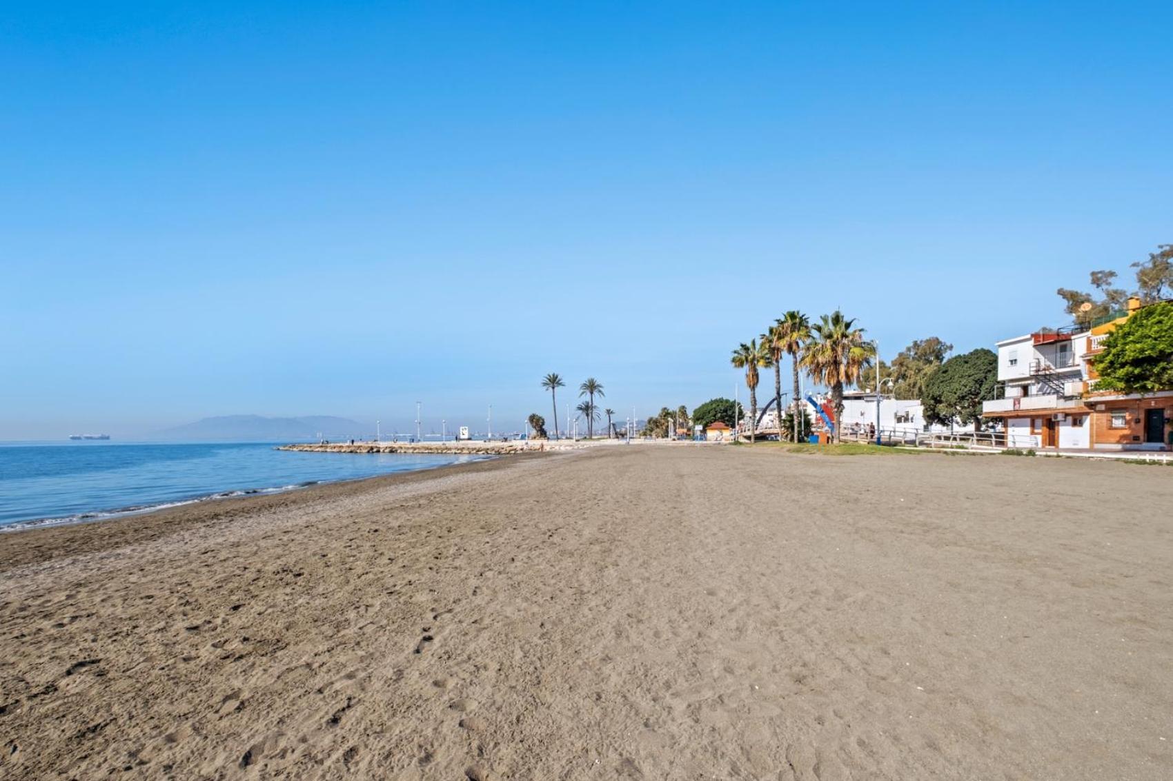 Frente A La Playa Malaga