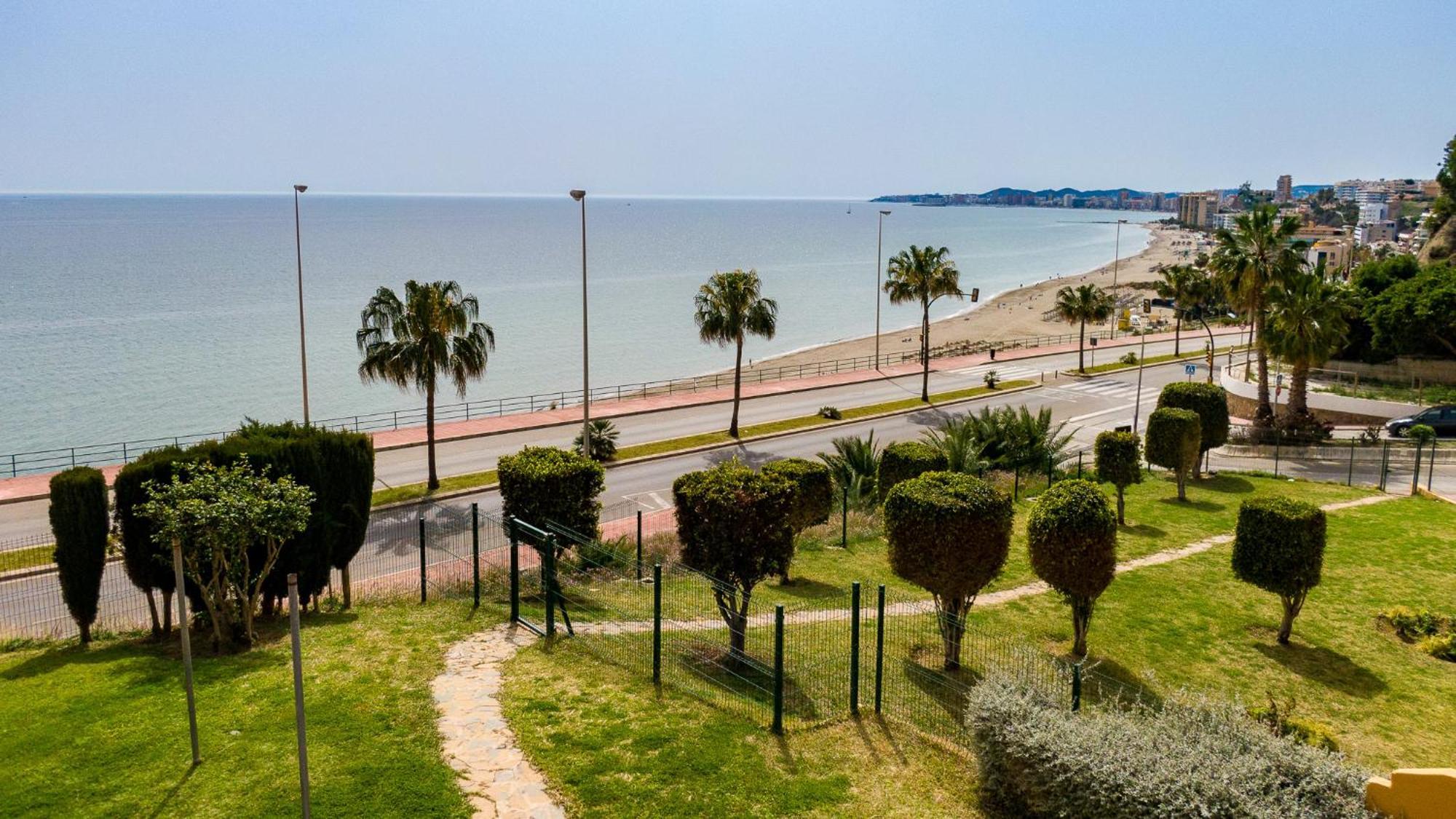 Magnifico Piso De Playa En Benalmadena Costa Apartamento Málaga