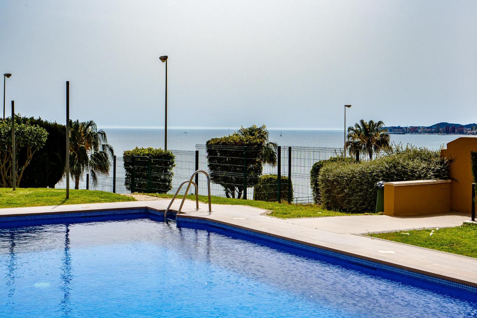 Apartamento Magnifico Piso De Playa En Benalmadena Costa