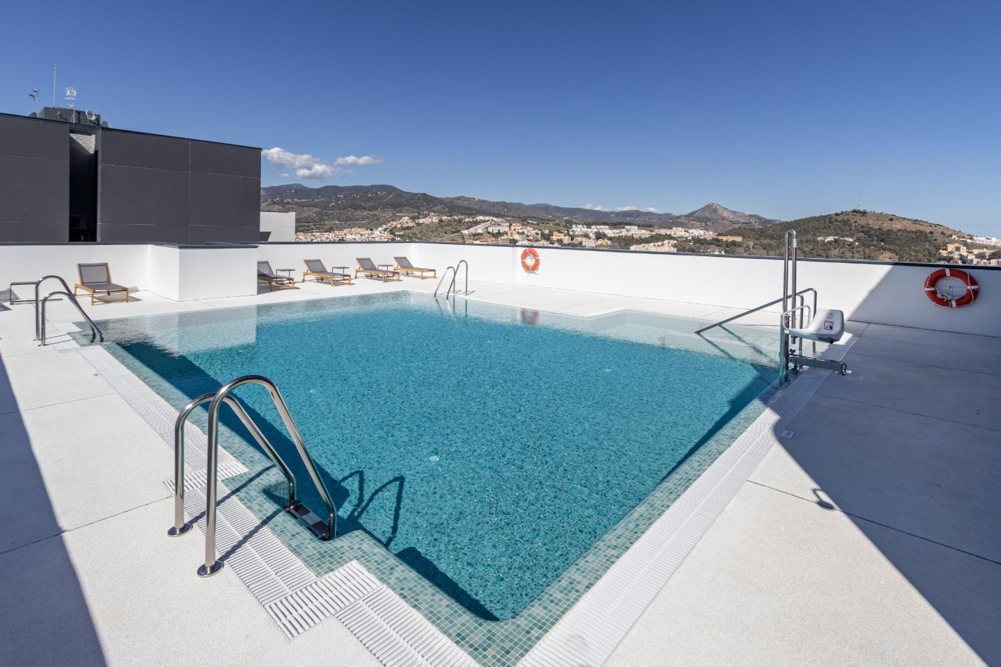 Skyline 1 Pool & Parking Free Málaga