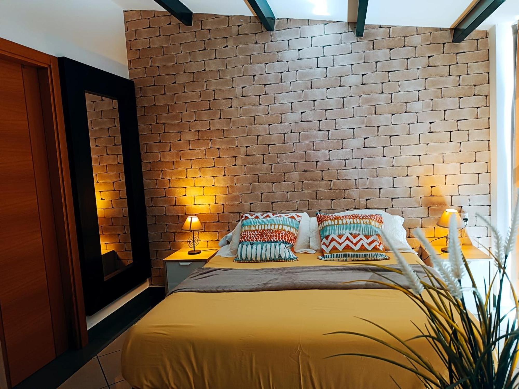 Solymar Apartment *