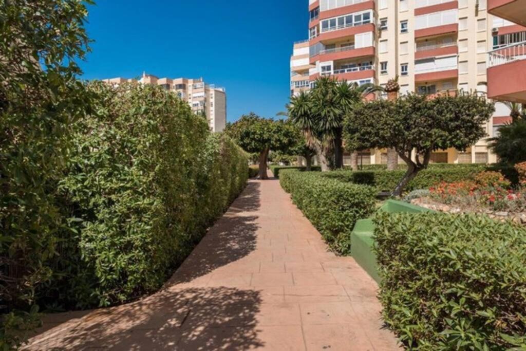 Beautiful On The Torrox-costa Boulevard! Lägenhet Málaga
