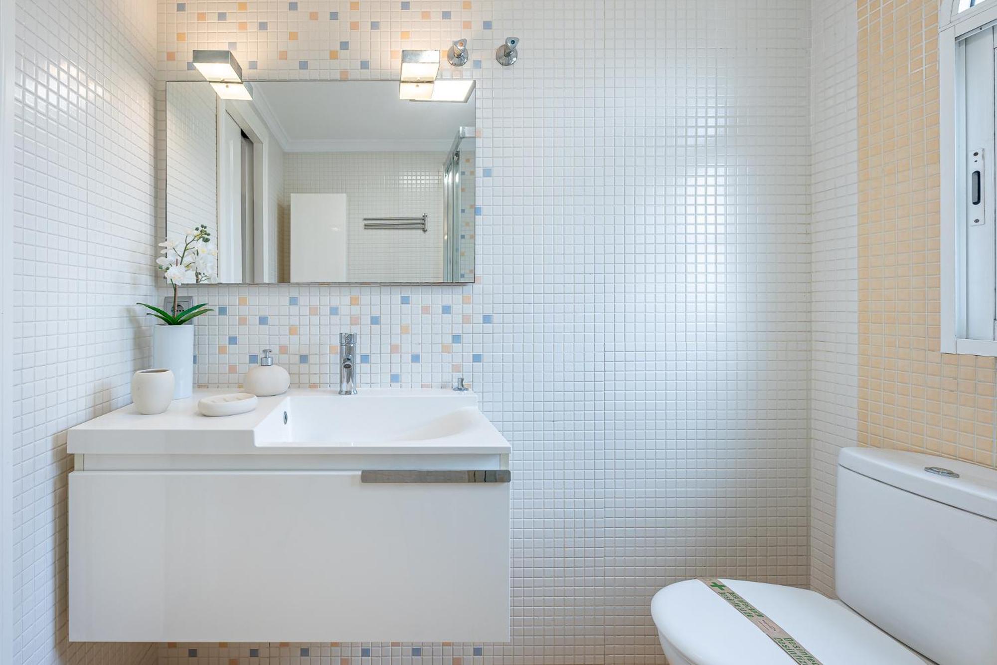 Apartamento 797 - Amplio Atico Duplex En Guadalmar Frente Al Mar *