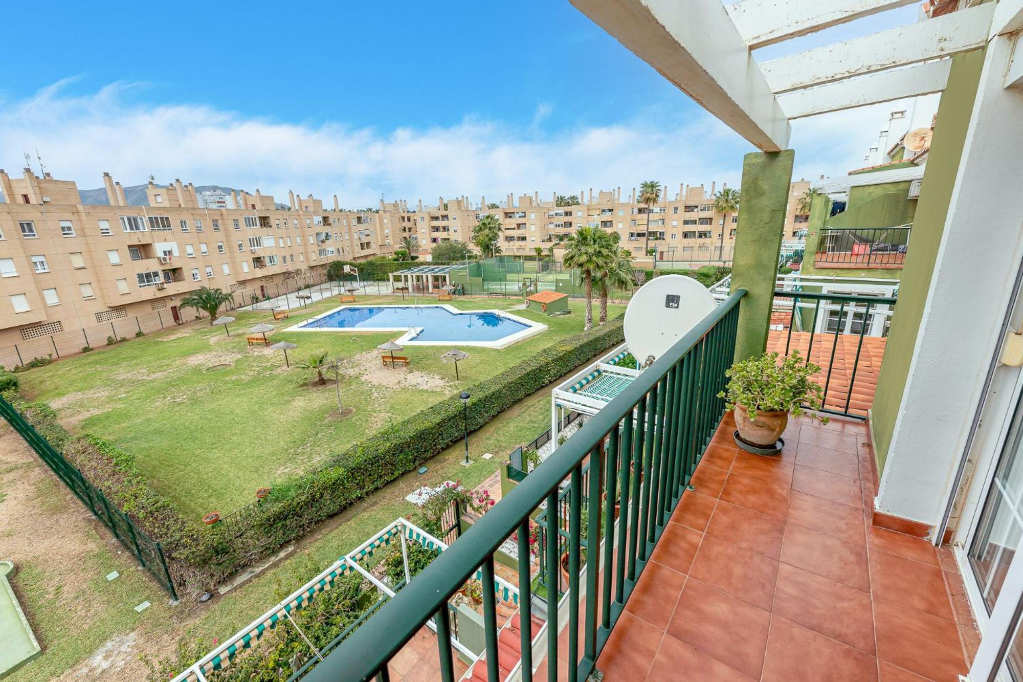 797 - Amplio Atico Duplex En Guadalmar Frente Al Mar Apartamento Málaga