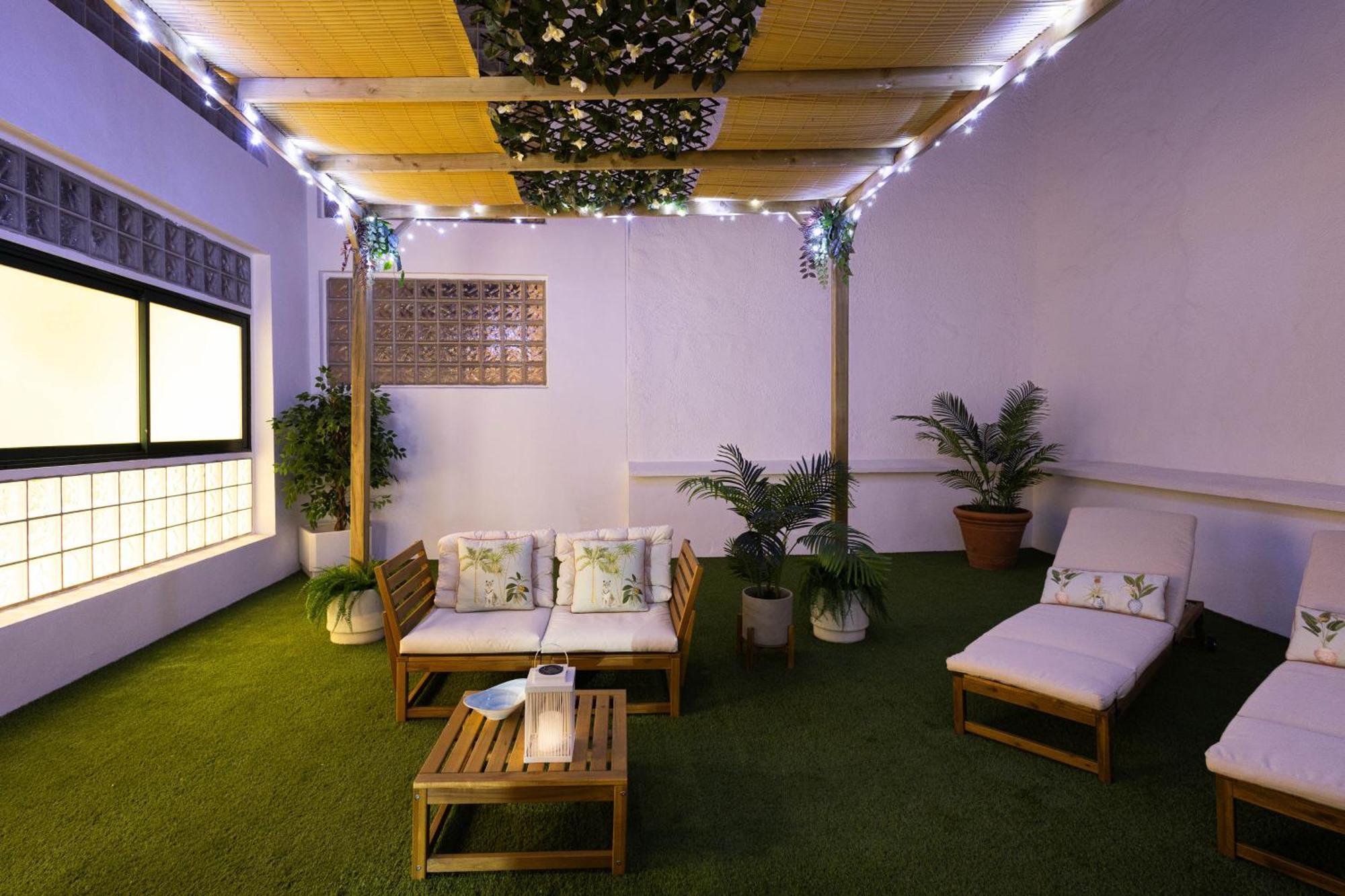 Apartment C30 Deluxe Studio With Terrace Into Cathedral Square *
