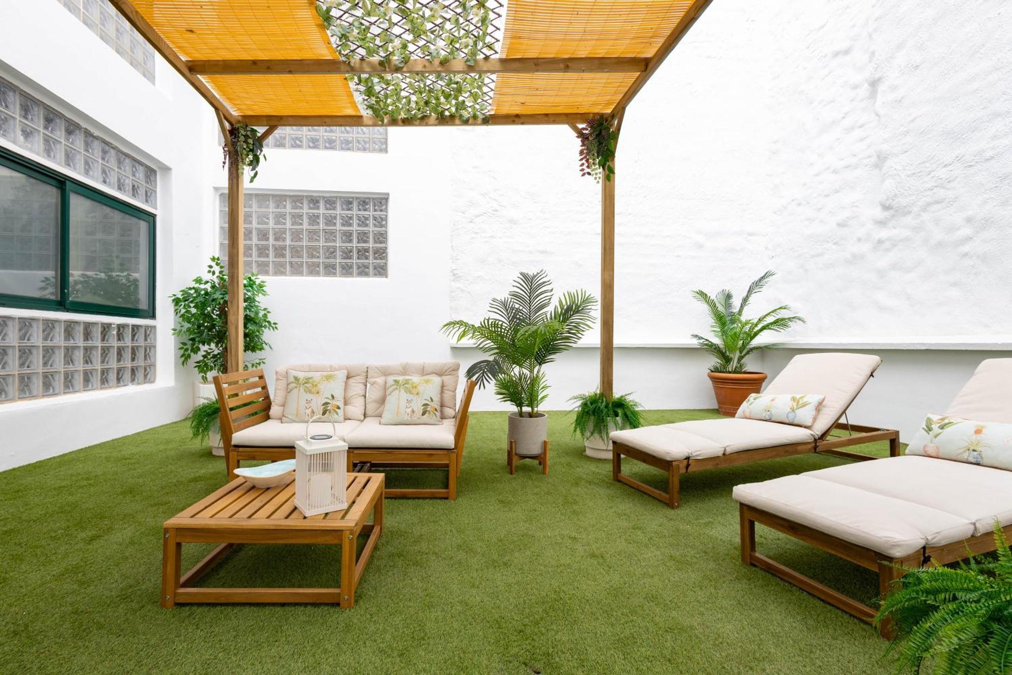 Apartment C30 Deluxe Studio With Terrace Into Cathedral Square Malaga