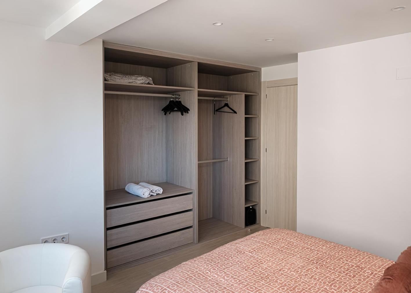 - Steps From The & Historic Center Apartment *