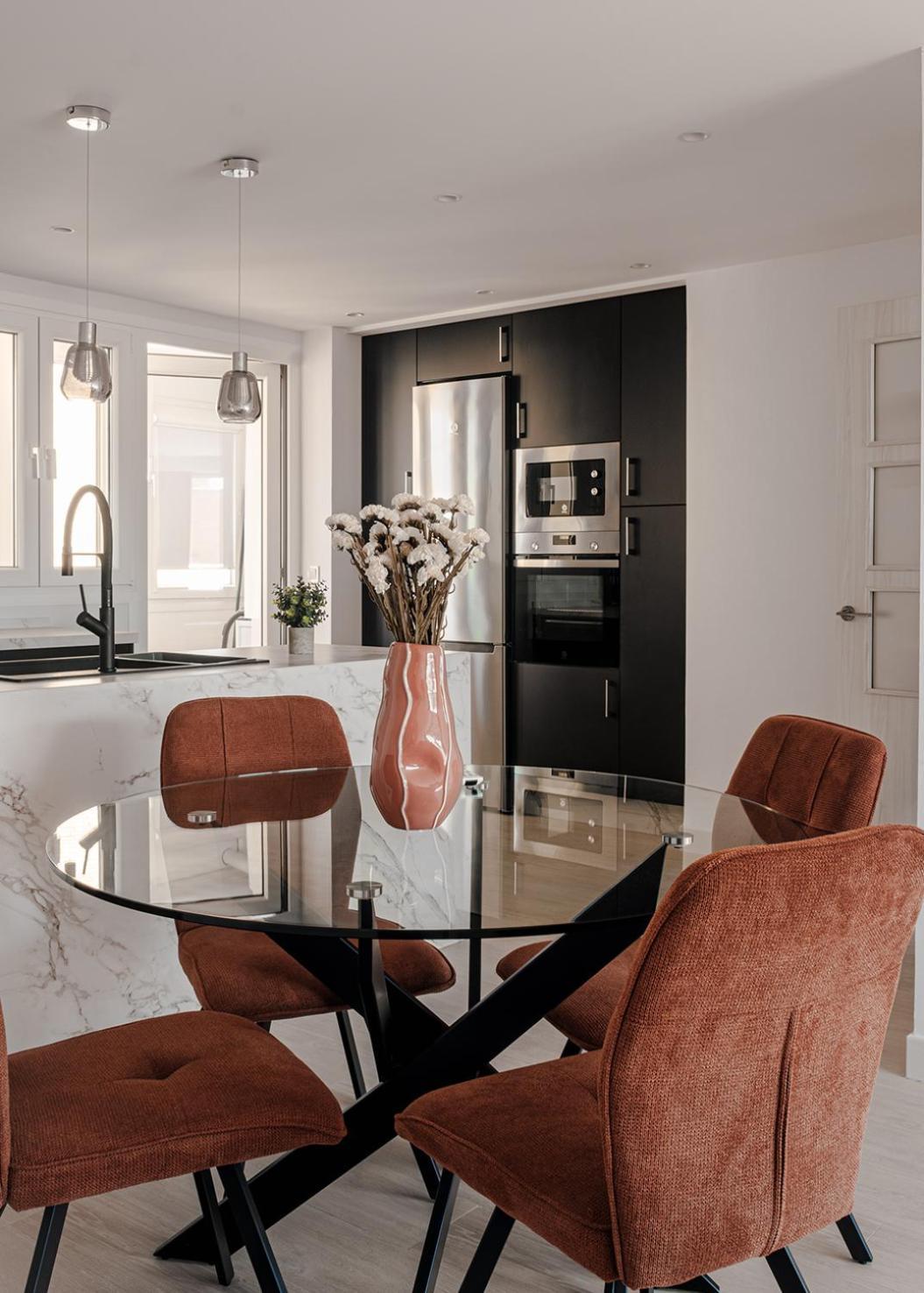 Apartment - Steps From The & Historic Center Málaga